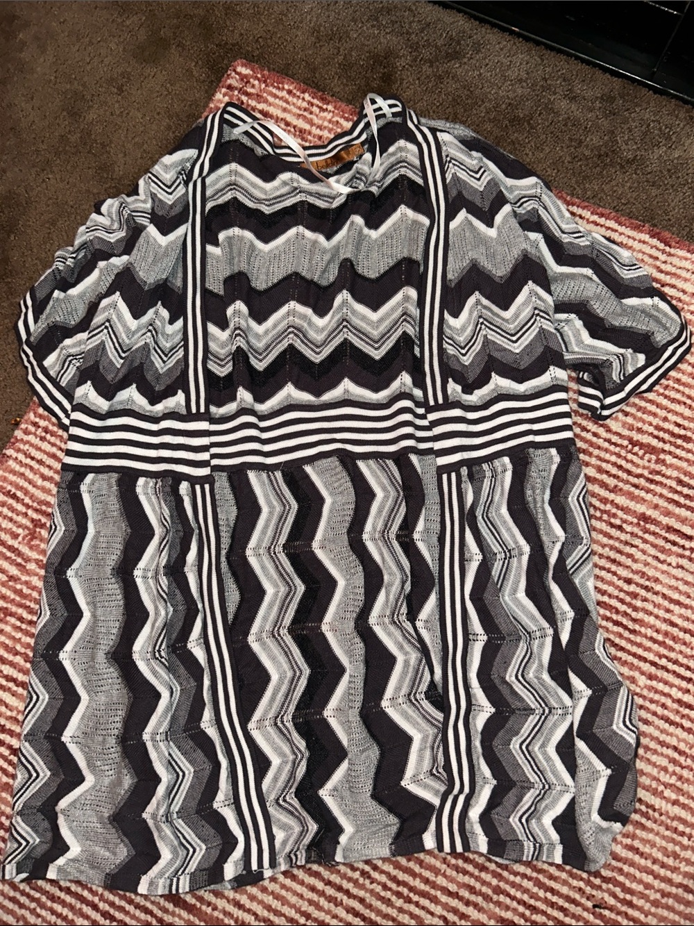 Bellini Chevron Open-Front Cardigan in Black, Gray & White - Picture 3 of 3